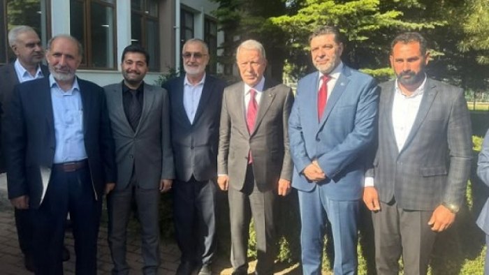 Hulusi Paşa İnsanımızı özüne davet ediyor